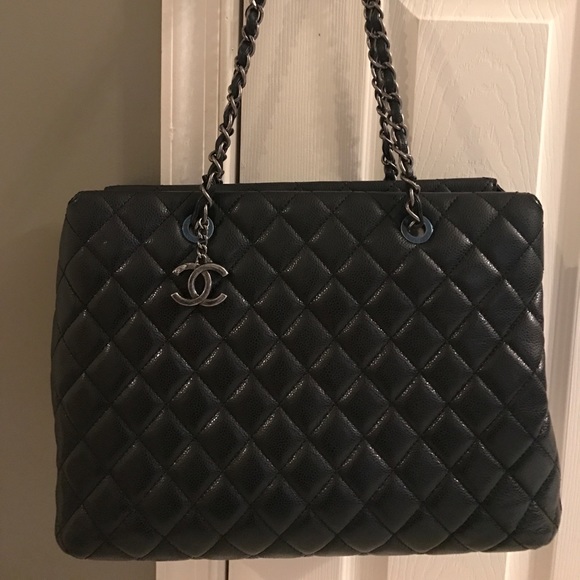 CHANEL Handbags - Chanel Large Shopping